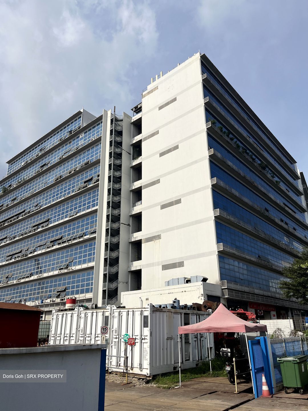 West Connect Building (D22), Factory #565634931